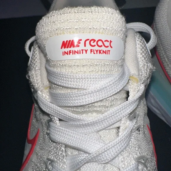 Nike React Infinity Run Flyknit 2 - Picture 8 of 12